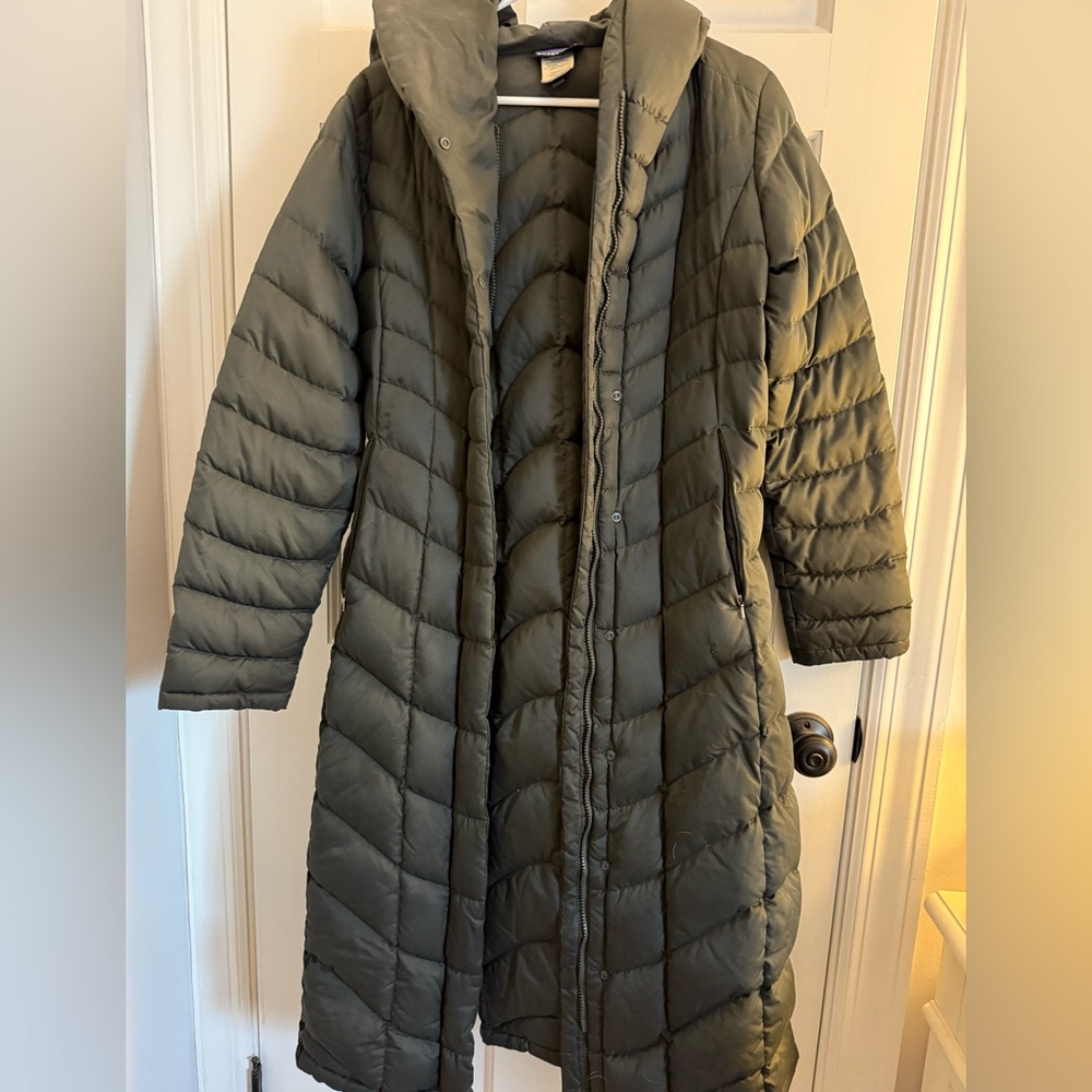 Patagonia Women's Quilted Puffer Coat - Gray